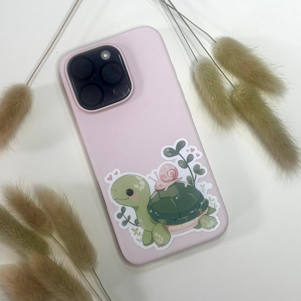 Niedlicher Schildkröten- und Schnecken-Sticker | Süßes Pflanzen-Thema | Procreate Design Sticker | Wasserdichter Vinyl Sticker | Tierfreund Sticker für Laptop & Notizbuch