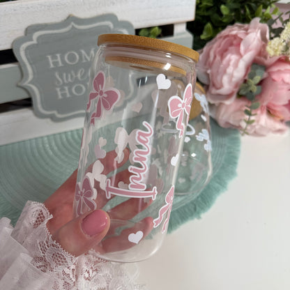 Personalisierte Glas mit Bambusdeckel – Schleife & Name – Geschenkidee für Freunde und Familie, Weihnachtsgeschenk