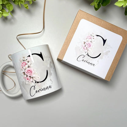 Personalisierte Tasse mit Namen & Initiale – Geschenk für Freundin oder Mama – Florale Aquarell Kaffeetasse