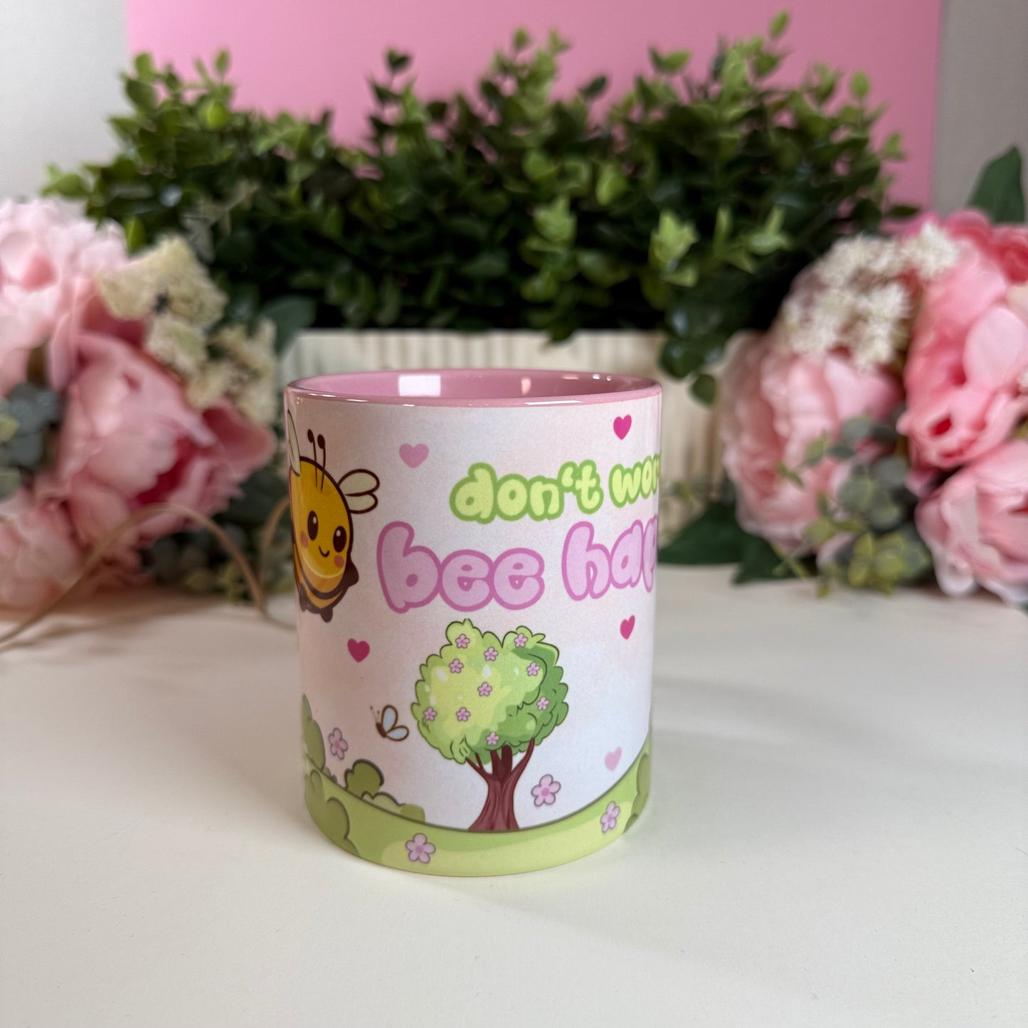 Tasse „Don’t Worry, Bee Happy“ – Stilvolle Keramiktasse mit liebevollem Design