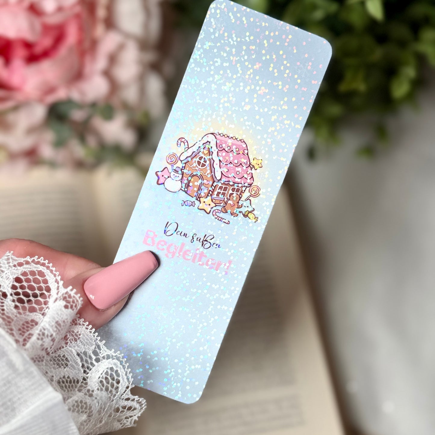 Holografisches Lesezeichen mit Lebkuchenhaus | Laminiertes Glitzer Lesezeichen | Süßes Winter & Weihnachts Bookmark | Handmade
