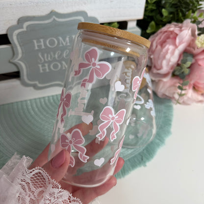 Personalisierte Glas mit Bambusdeckel – Schleife & Name – Geschenkidee für Freunde und Familie, Weihnachtsgeschenk