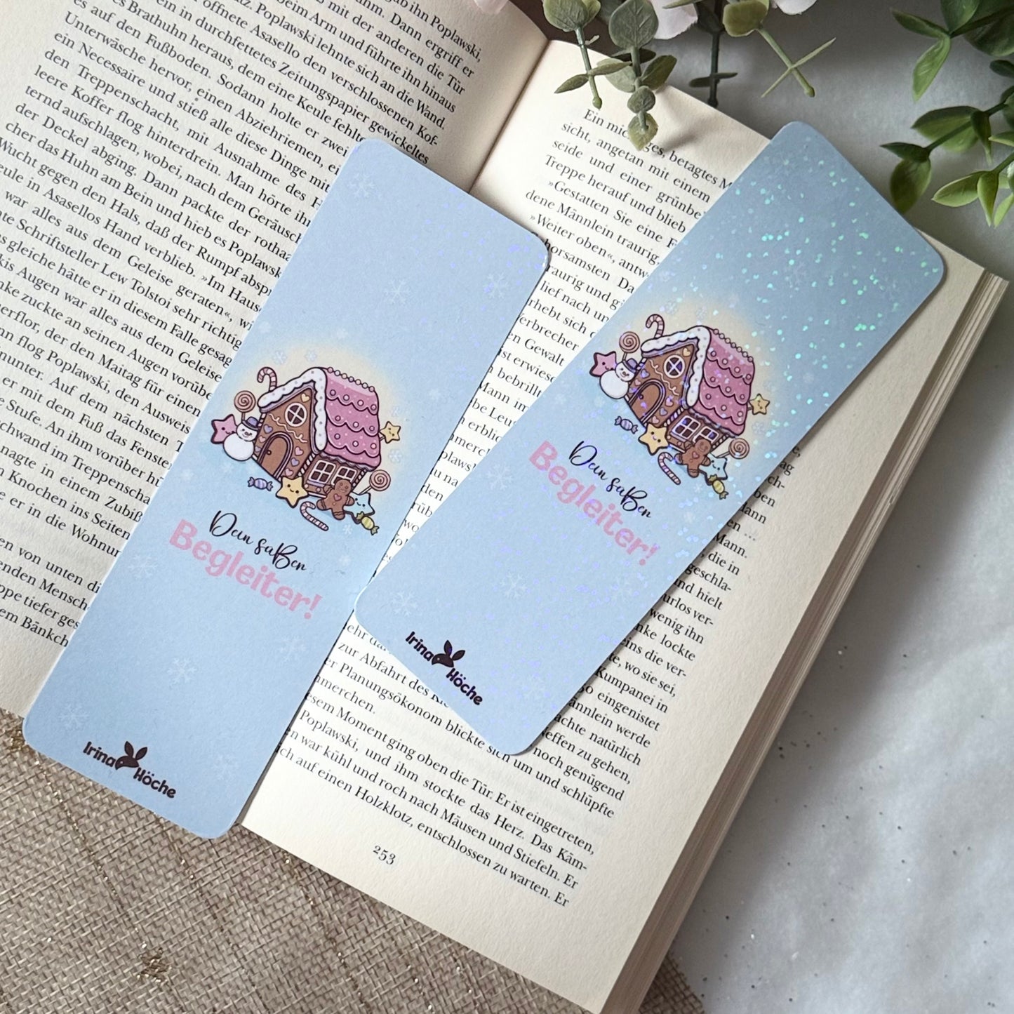 Holografisches Lesezeichen mit Lebkuchenhaus | Laminiertes Glitzer Lesezeichen | Süßes Winter & Weihnachts Bookmark | Handmade
