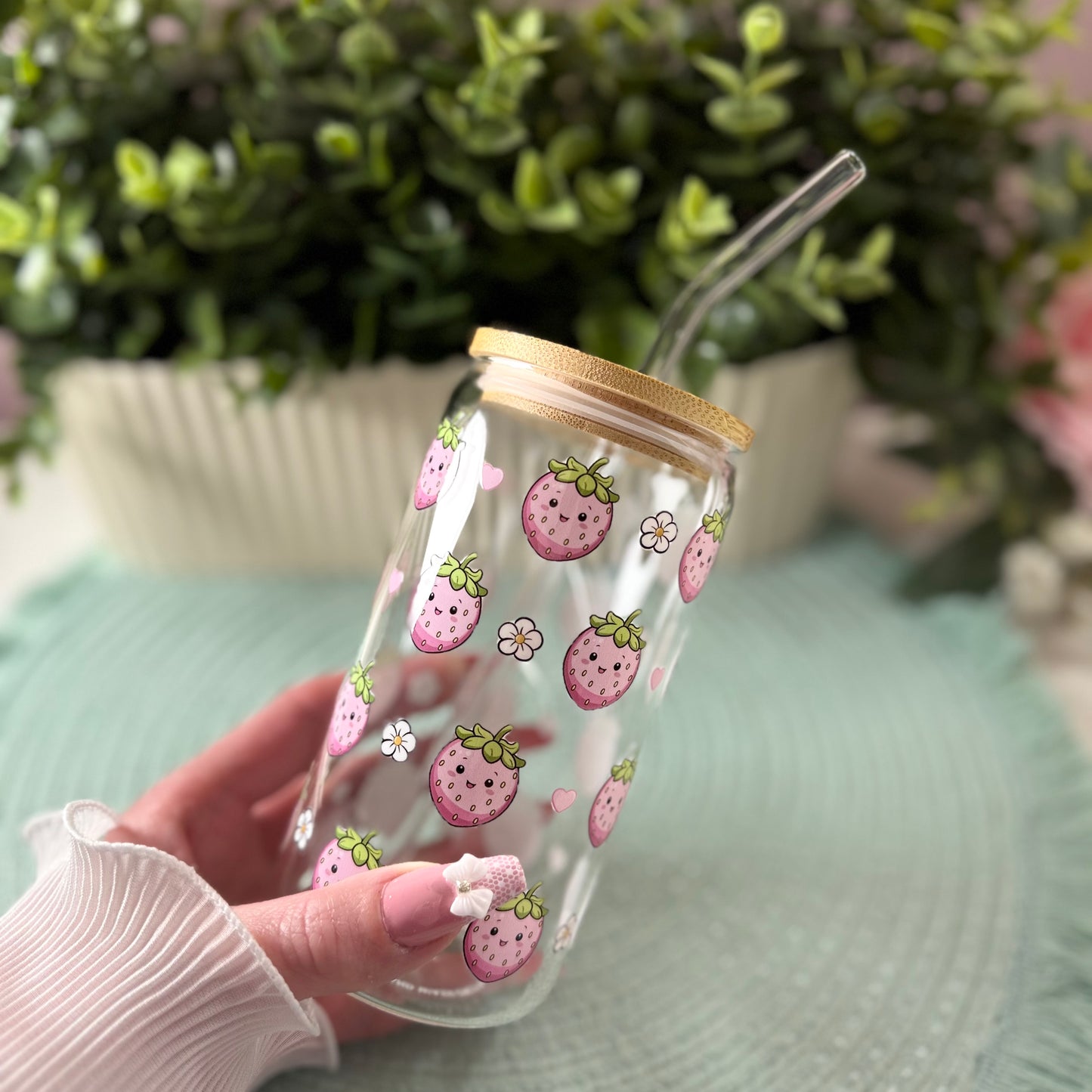 Kawaii Erdbeer-Trinkglas mit Bambusdeckel & Strohhalm – 500ml(16 OZ)