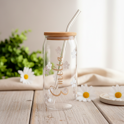 Personalisierte Glas mit Bambusdeckel – Blumenmuster & Name in Handlettering – Individuelles Trinkglas, Geschenkidee für Freunde und Familie